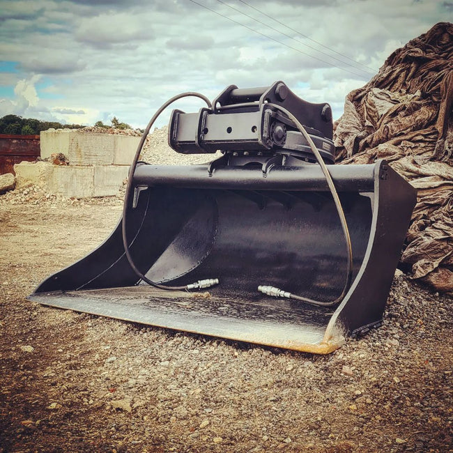 GRB-12-R Rotating 360° Scandinavian Excavator Grading Bucket - 12-16 Tonne