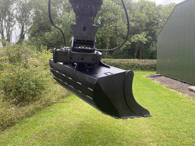 GRB-6-R Rotating 360° Scandinavian Excavator Grading Bucket - 6-10 Tonne