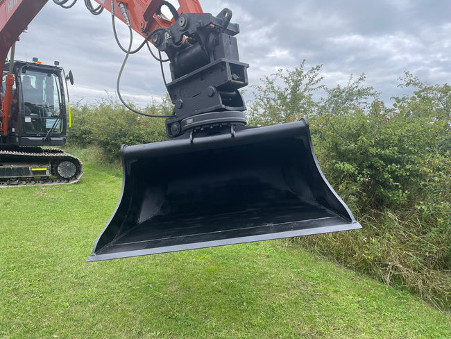 GRB-6-R Rotating 360° Scandinavian Excavator Grading Bucket - 6-10 Tonne