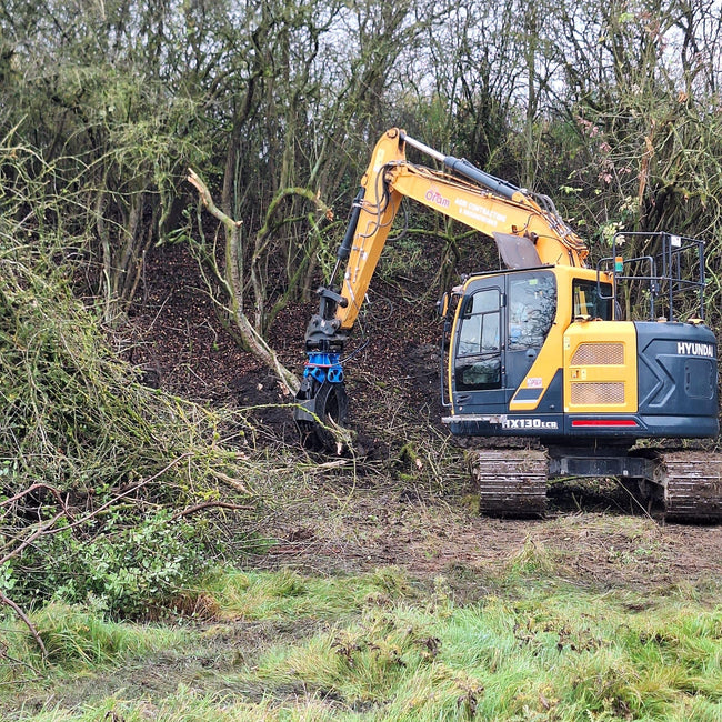 Hydraulic Fixed 2-Way General & Forestry Excavator Grapple - 10-16 Tonne