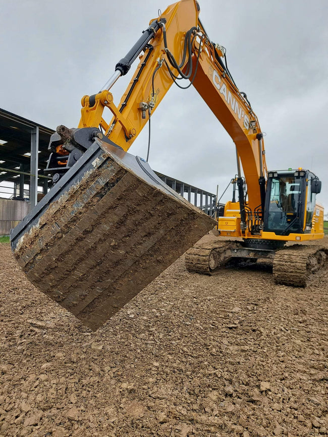 STB-20 Scandinavian Excavator Tilting Bucket - 18 to 25 tonne